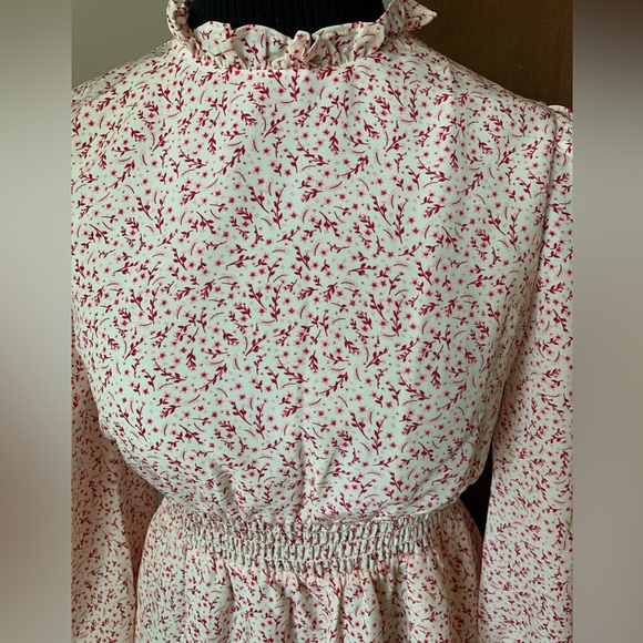 Senlis Julia Smocked Long Sleeve Dress - Picture 8 of 14